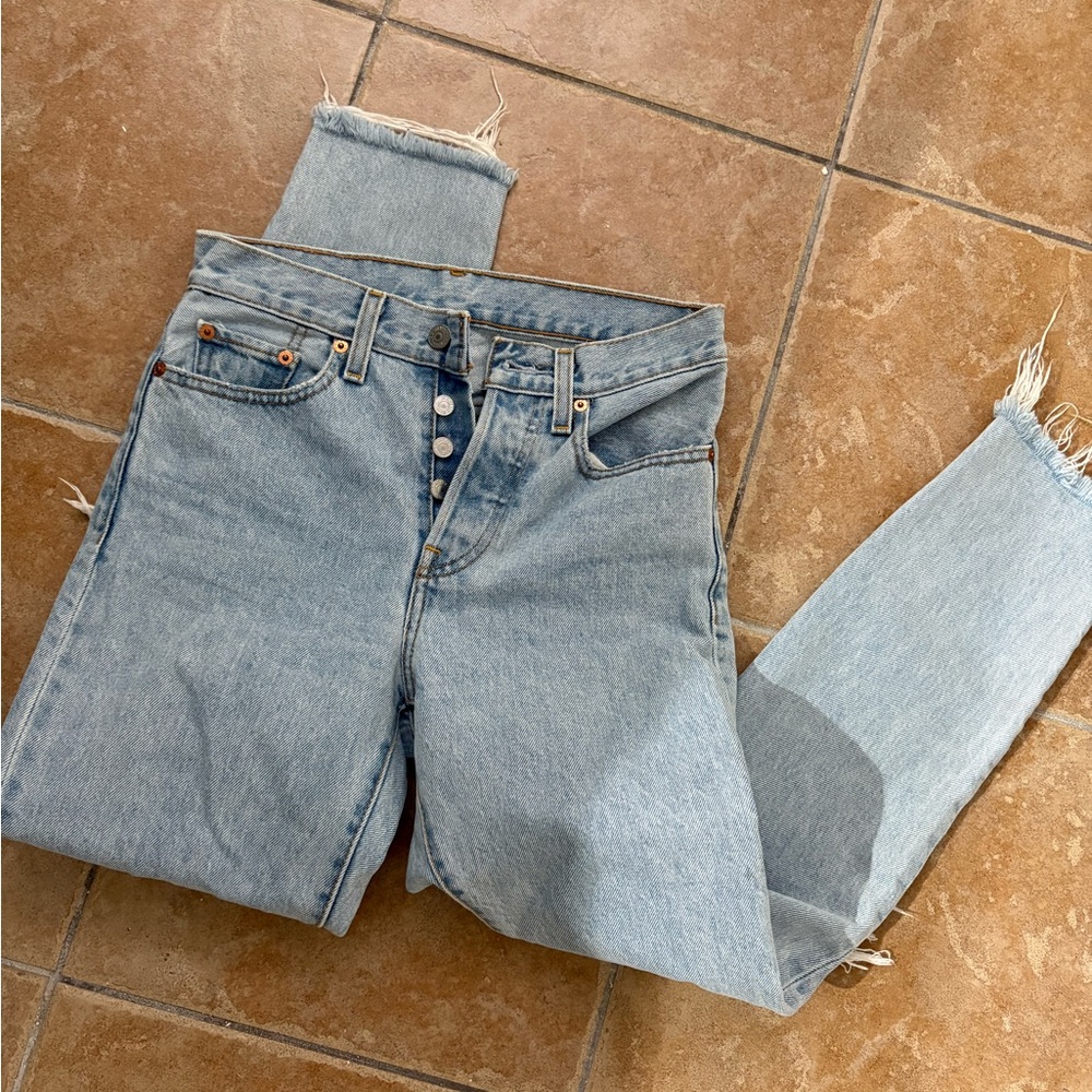 Levi's Blue Straight Leg Jeans Classic Style